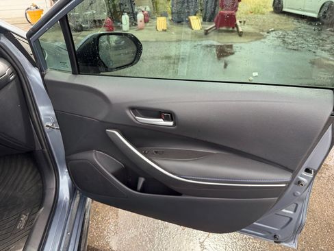 Used 2022 Toyota Corolla SE w/ SE Premium Package FWD image 17