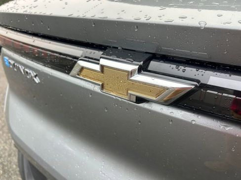 New 2026 Chevrolet Equinox EV LT w/ Comfort Package image 32