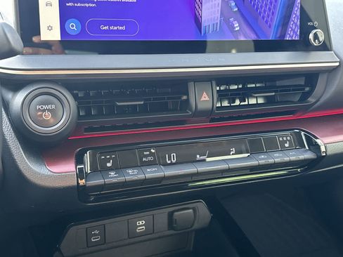 Used 2024 Toyota Prius Prime image 12