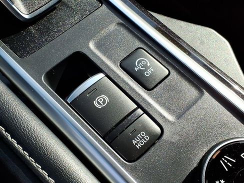 Certified 2023 Nissan Pathfinder SV AWD/4WD image 16