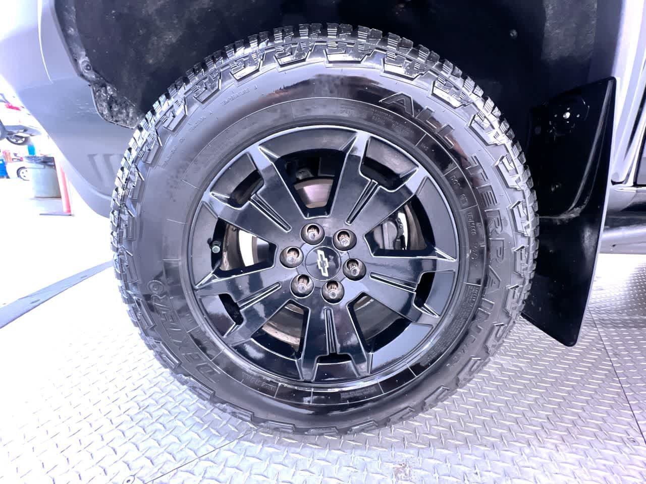 Used 2019 Chevrolet Colorado ZR2 w/ ZR2 Midnight Special Edition AWD/4WD image 10