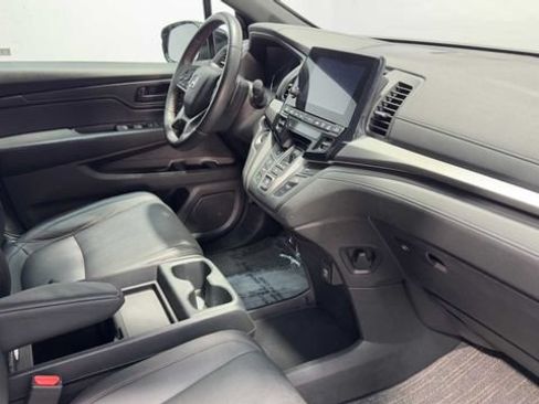 Used 2023 Honda Odyssey Sport image 13
