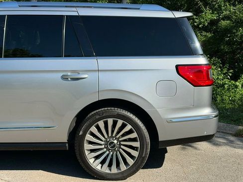 Used 2020 Lincoln Navigator Reserve w/ Luxury Package AWD/4WD image 5