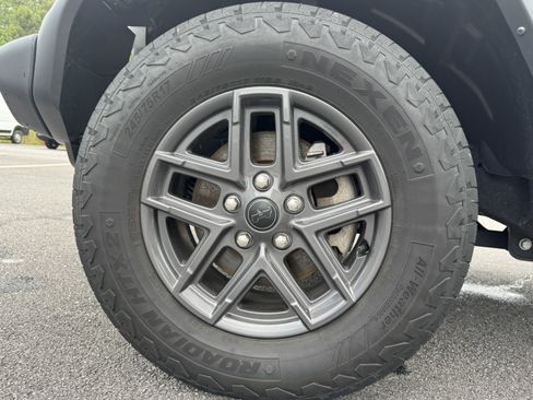 Used 2024 Jeep Wrangler Unlimited Sport AWD/4WD image 13
