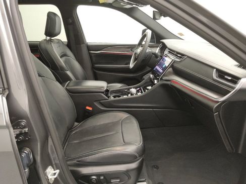 Used 2022 Jeep Grand Cherokee Overland AWD/4WD image 21