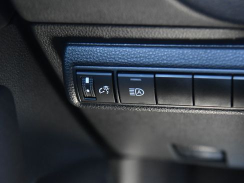 Used 2024 Toyota Corolla LE image 31