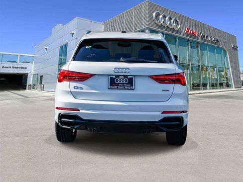 Used 2025 Audi Q3 2.0T Premium w/ Convenience Package image 3