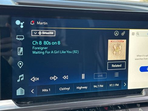 Used 2024 Chevrolet Silverado 2500 LT w/ Convenience Package image 22