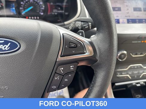 Used 2020 Ford Edge SEL w/ Convenience Package AWD/4WD image 4