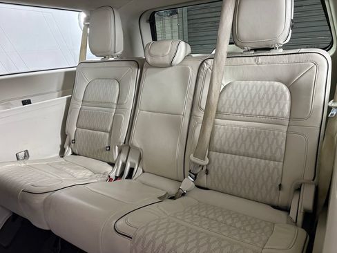 Used 2020 Lincoln Navigator L Black Label w/ Cargo Convenience Package AWD/4WD image 30