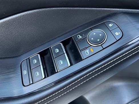 Certified 2022 Nissan Rogue SL w/ SL Premium Package image 13