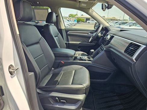 Certified 2023 Volkswagen Atlas SEL AWD/4WD image 13