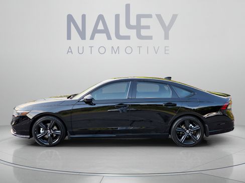 Used 2025 Honda Accord Sport image 2