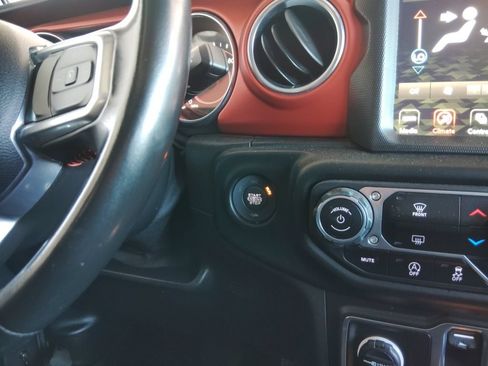 Used 2021 Jeep Wrangler Unlimited Rubicon AWD/4WD image 33