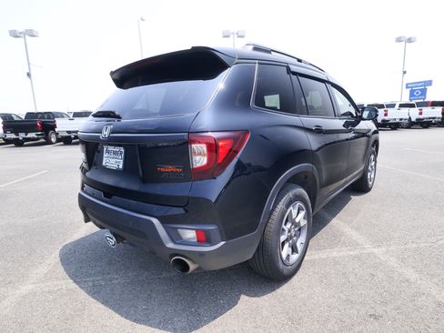 Used 2022 Honda Passport TrailSport image 6