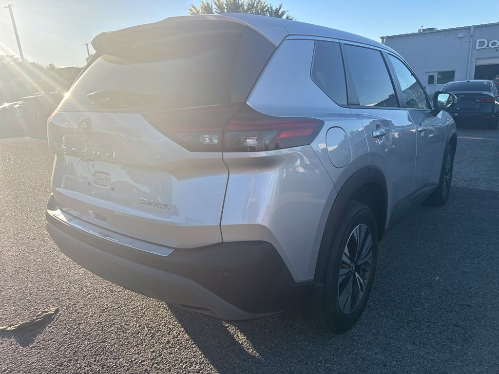 Certified 2023 Nissan Rogue SV AWD/4WD image 3