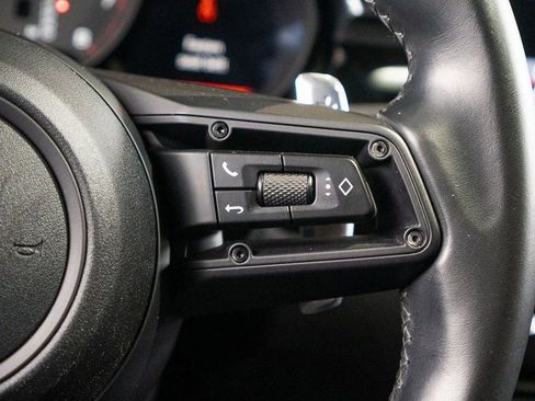 Used 2022 Porsche Macan image 34