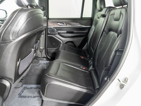 Used 2024 Jeep Grand Cherokee Limited 4xe image 11