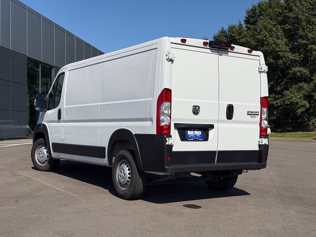 Used 2025 RAM ProMaster 2500 w/ Convenience Group FWD image 4