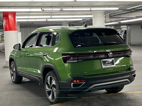 New 2026 Volkswagen Taos SE AWD/4WD image 5