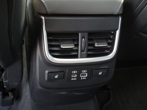 Certified 2024 Subaru Outback Onyx Edition XT AWD/4WD image 16