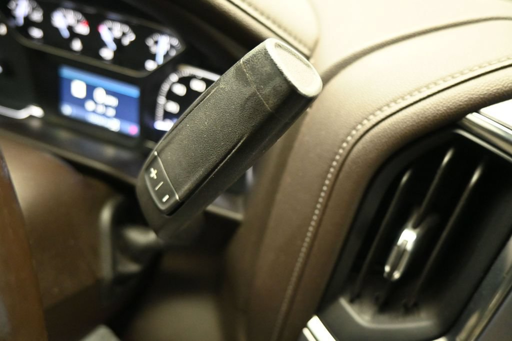 Used 2019 GMC Sierra 1500 SLT w/ SLT Premium Plus Package AWD/4WD image 18