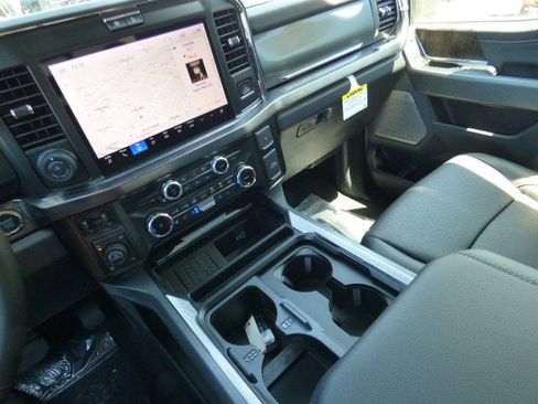 New 2025 Ford F350 Lariat w/ Lariat Ultimate Package image 19