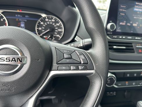 Used 2022 Nissan Altima 2.5 SV image 18