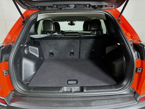 Used 2021 Jeep Cherokee Trailhawk image 23