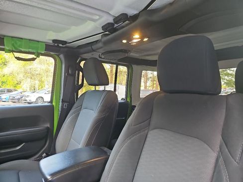 Used 2019 Jeep Wrangler Unlimited Sport S AWD/4WD image 10
