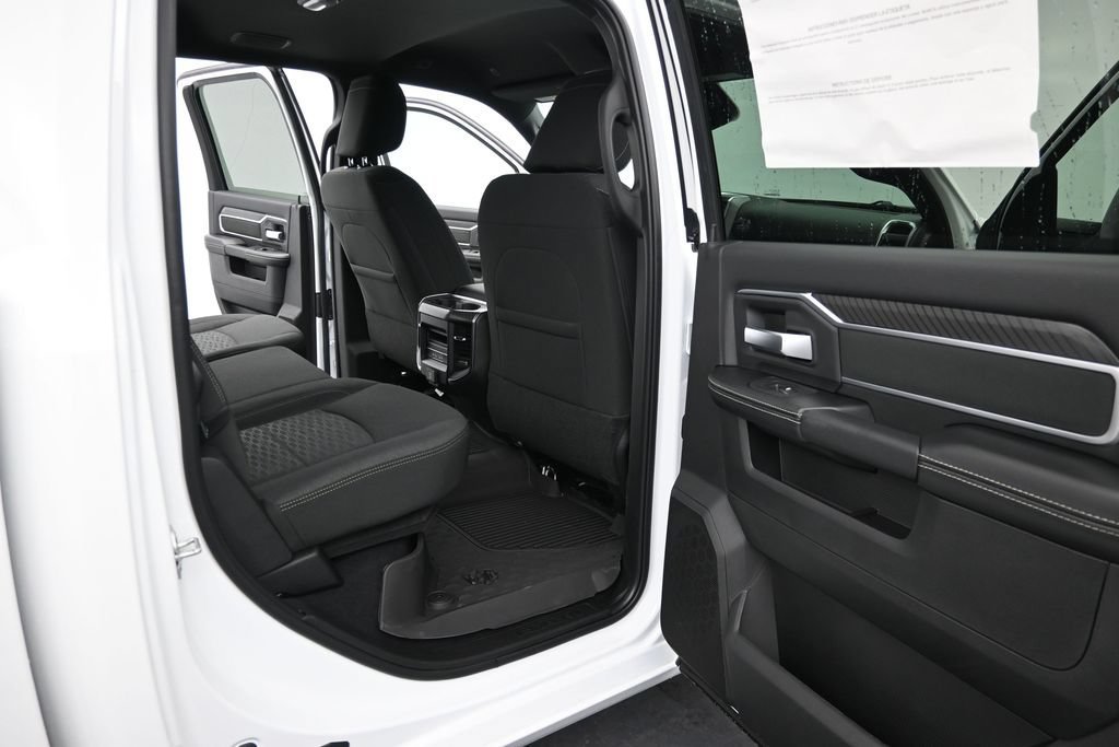 New 2026 RAM 3500 Big Horn AWD/4WD image 12