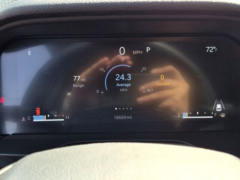 Used 2022 Jeep Grand Cherokee Limited image 33