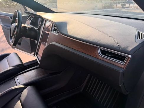 Used 2018 Tesla Model X 100D AWD/4WD image 26