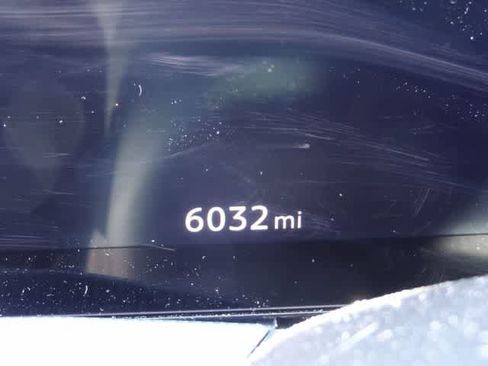 Used 2025 Nissan Murano Platinum w/ Cargo Package image 9