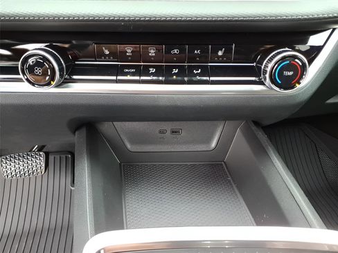 New 2026 Chevrolet Equinox LT w/ Safety and Technology Package image 21