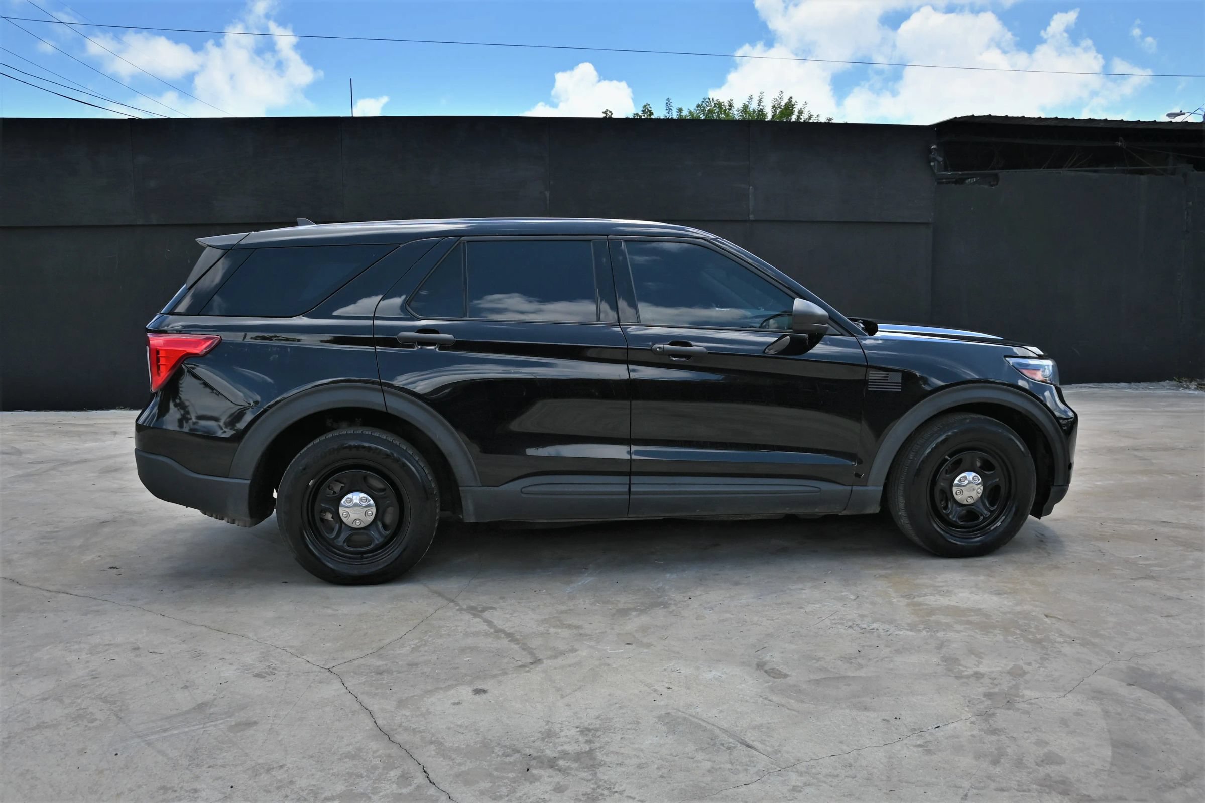 Used 2022 Ford Explorer 4WD Police Interceptor image 6