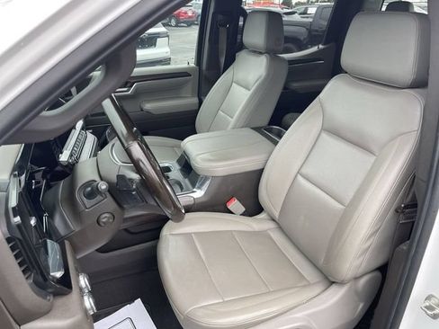 Used 2023 GMC Sierra 1500 SLT w/ SLT Convenience Package AWD/4WD image 11