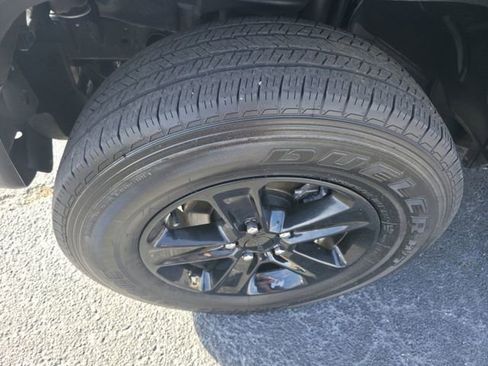 Used 2022 Jeep Wrangler Unlimited Sport image 10