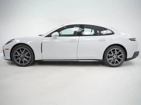 New 2026 Porsche Panamera 4 image 2