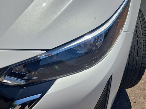 Certified 2024 Nissan Sentra SV FWD image 30