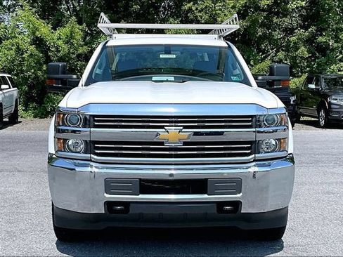 Used 2018 Chevrolet Silverado 3500 W/T AWD/4WD image 5