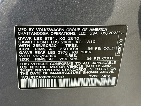 Used 2023 Volkswagen Atlas SE image 33