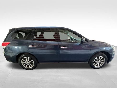 Used 2014 Nissan Pathfinder S FWD image 4