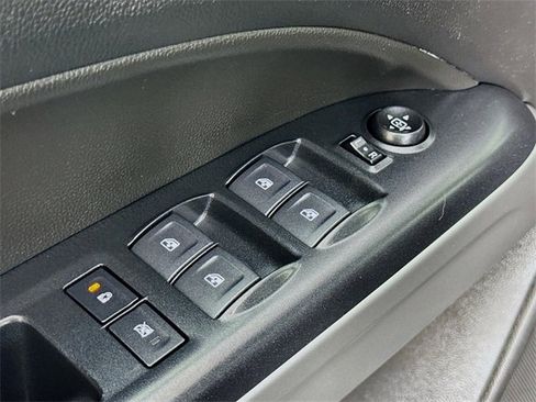 Used 2019 Chevrolet Colorado LT w/ LPO, Premium Interior Package image 27