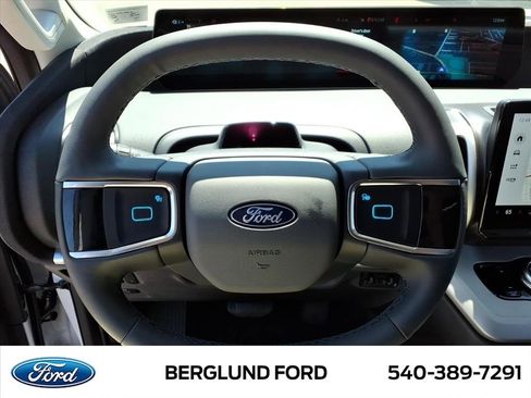 New 2026 Ford Expedition Active AWD/4WD image 16