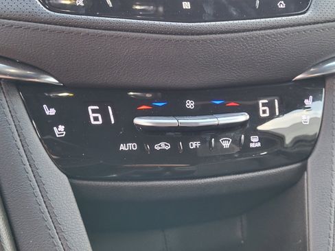 Used 2021 Cadillac XT5 Premium Luxury image 22