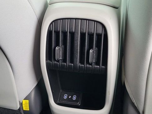 Used 2024 Hyundai Kona SEL FWD image 6
