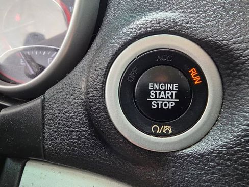 Used 2018 Dodge Journey SE image 19