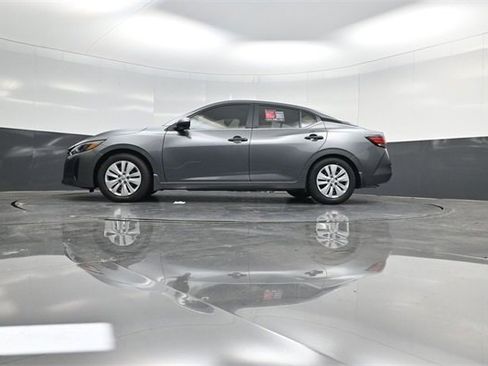 Used 2025 Nissan Sentra S image 50