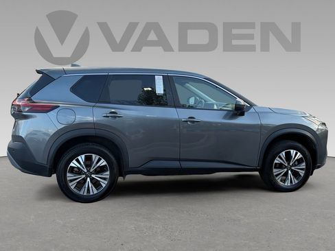 Used 2023 Nissan Rogue SV image 4